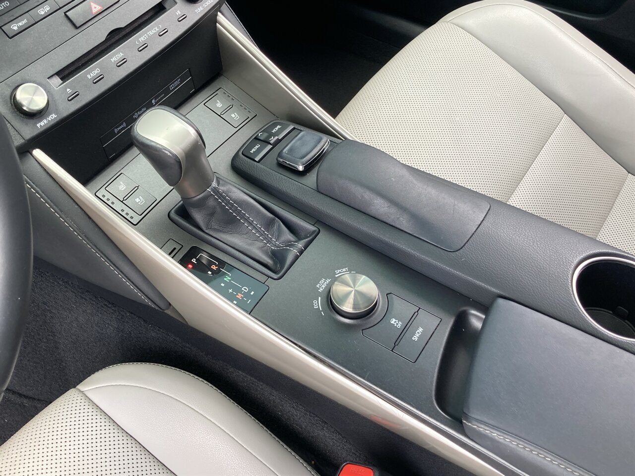 2015 Lexus IS 350 - Photo 32 - Stuart, FL 34997