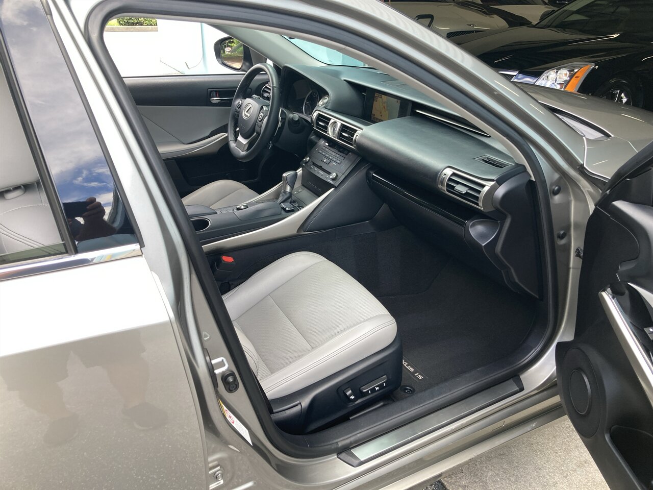 2015 Lexus IS 350 - Photo 21 - Stuart, FL 34997