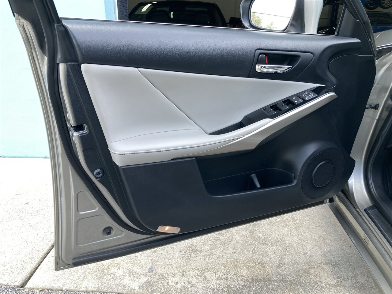 2015 Lexus IS 350 - Photo 35 - Stuart, FL 34997