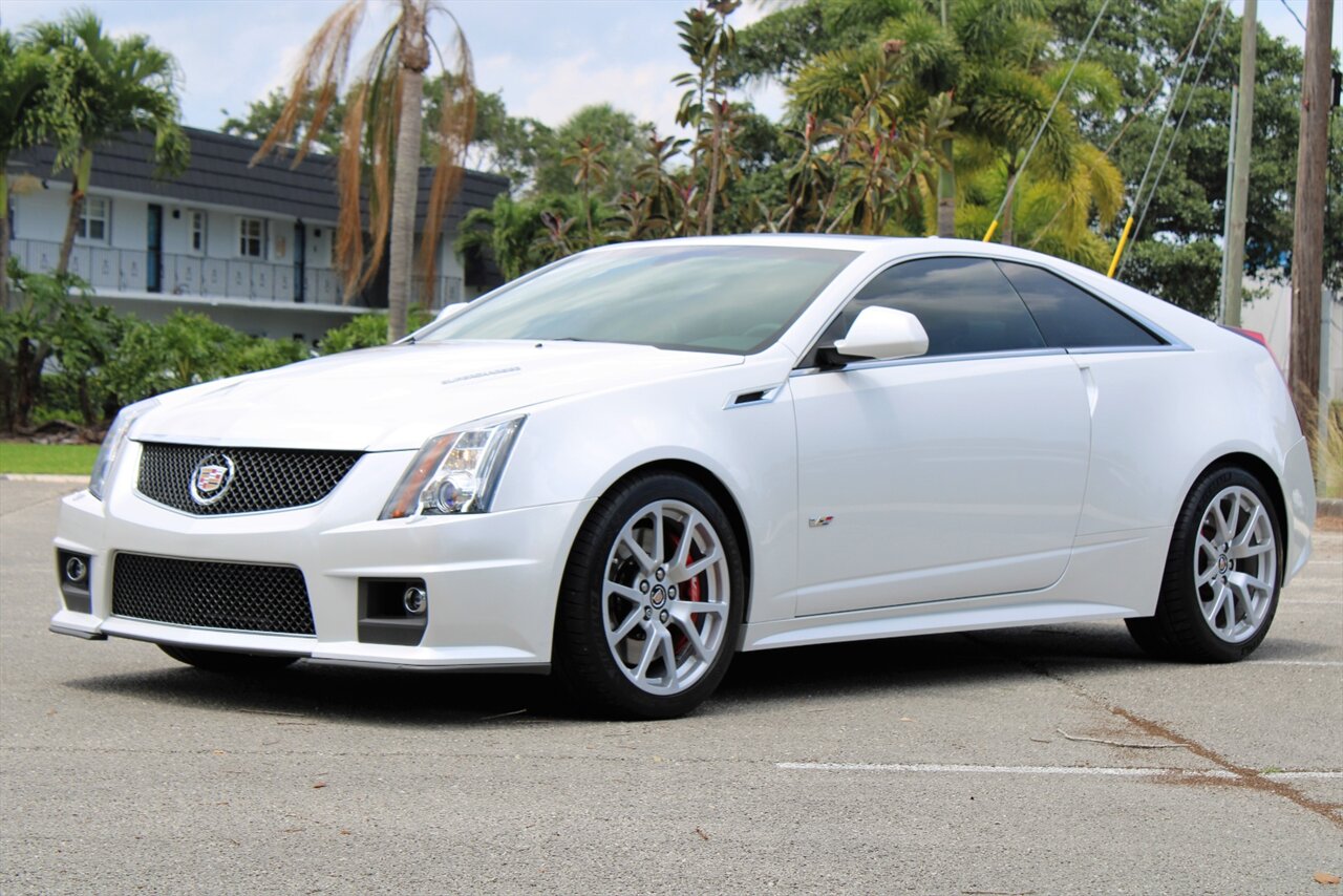 2015 Cadillac CTS-V 6 Speed Manual Transmission   - Photo 11 - Stuart, FL 34997