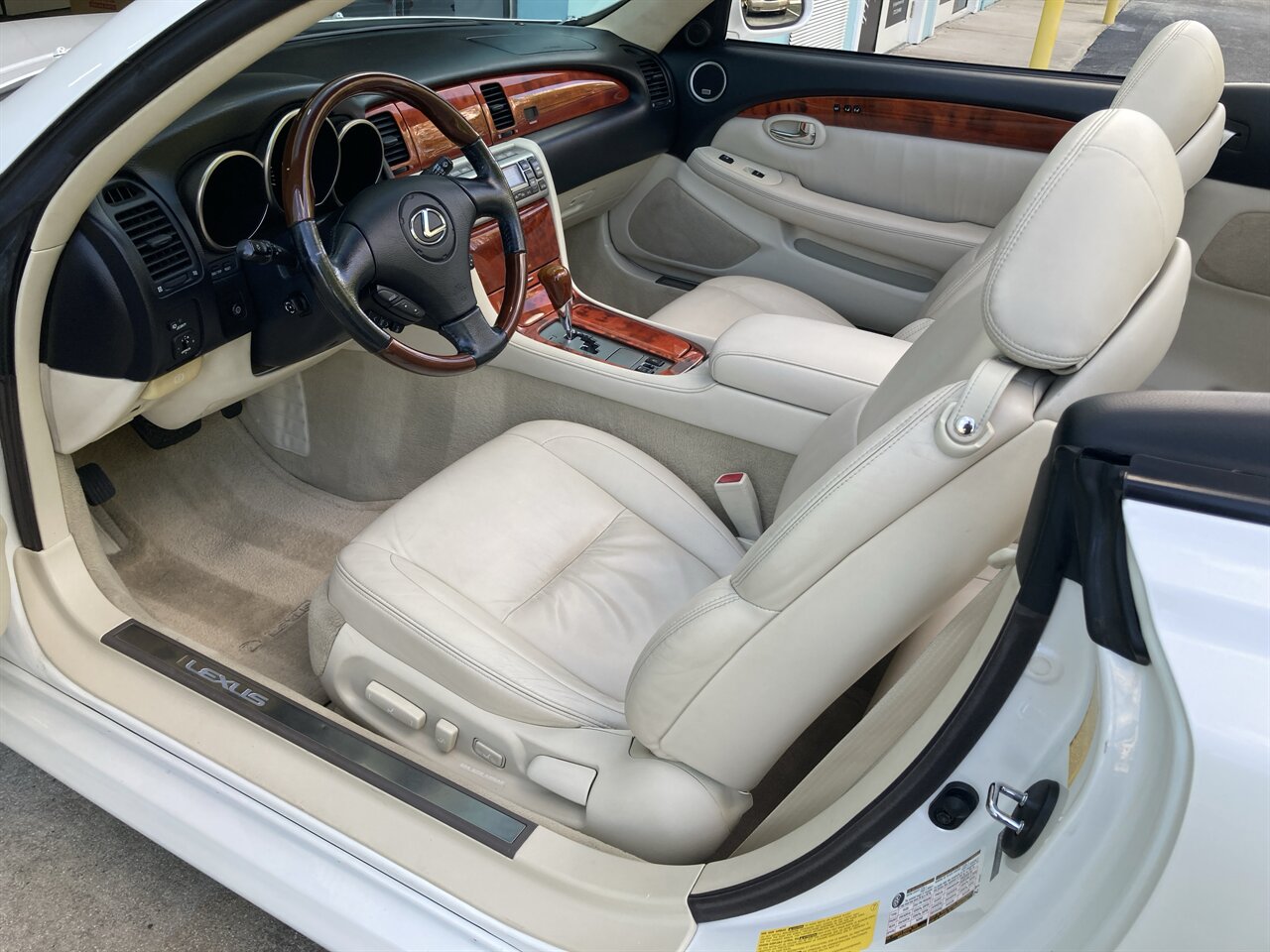 2007 Lexus SC 430   - Photo 14 - Stuart, FL 34997
