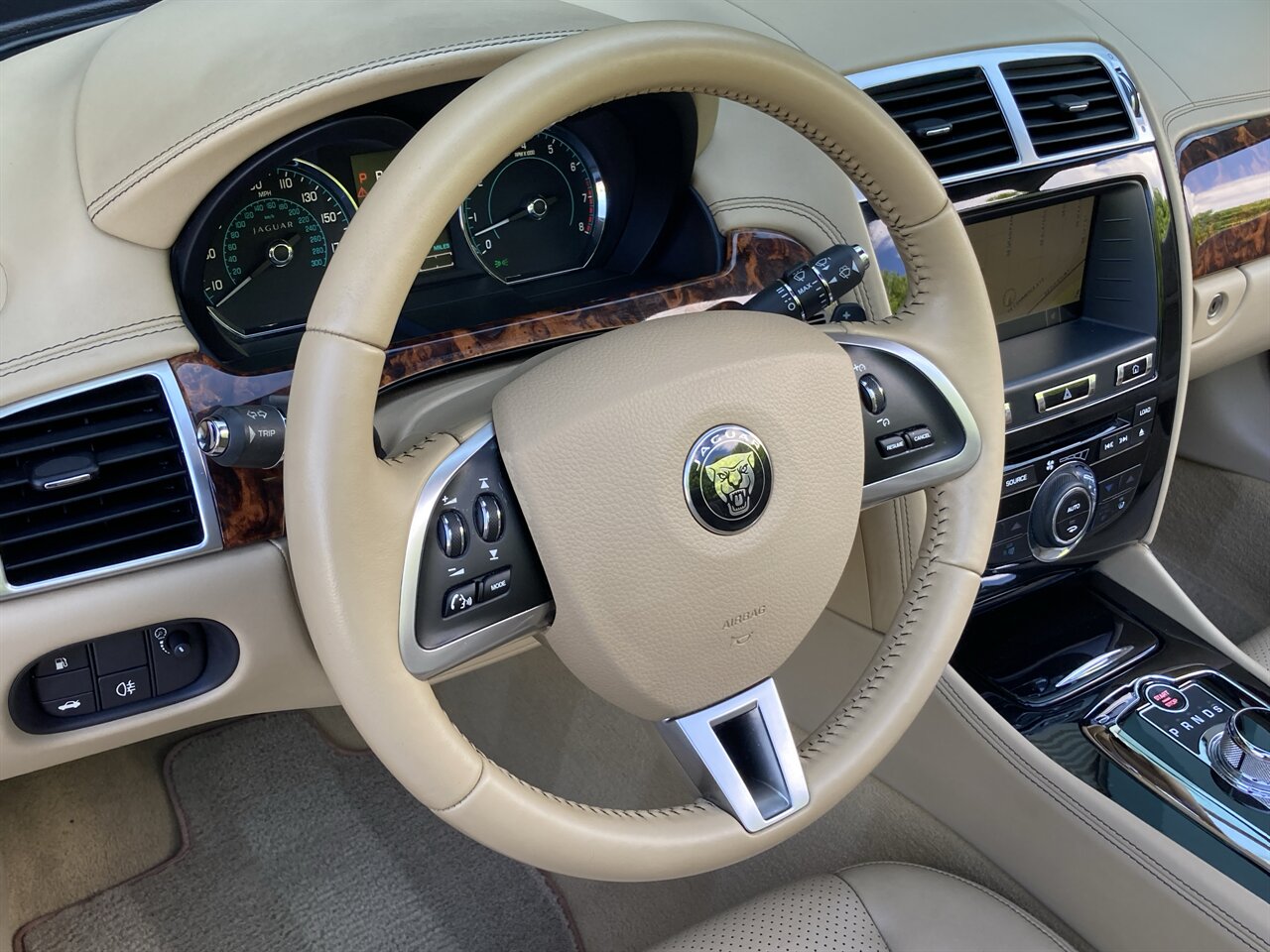 2014 Jaguar XK   - Photo 21 - Stuart, FL 34997