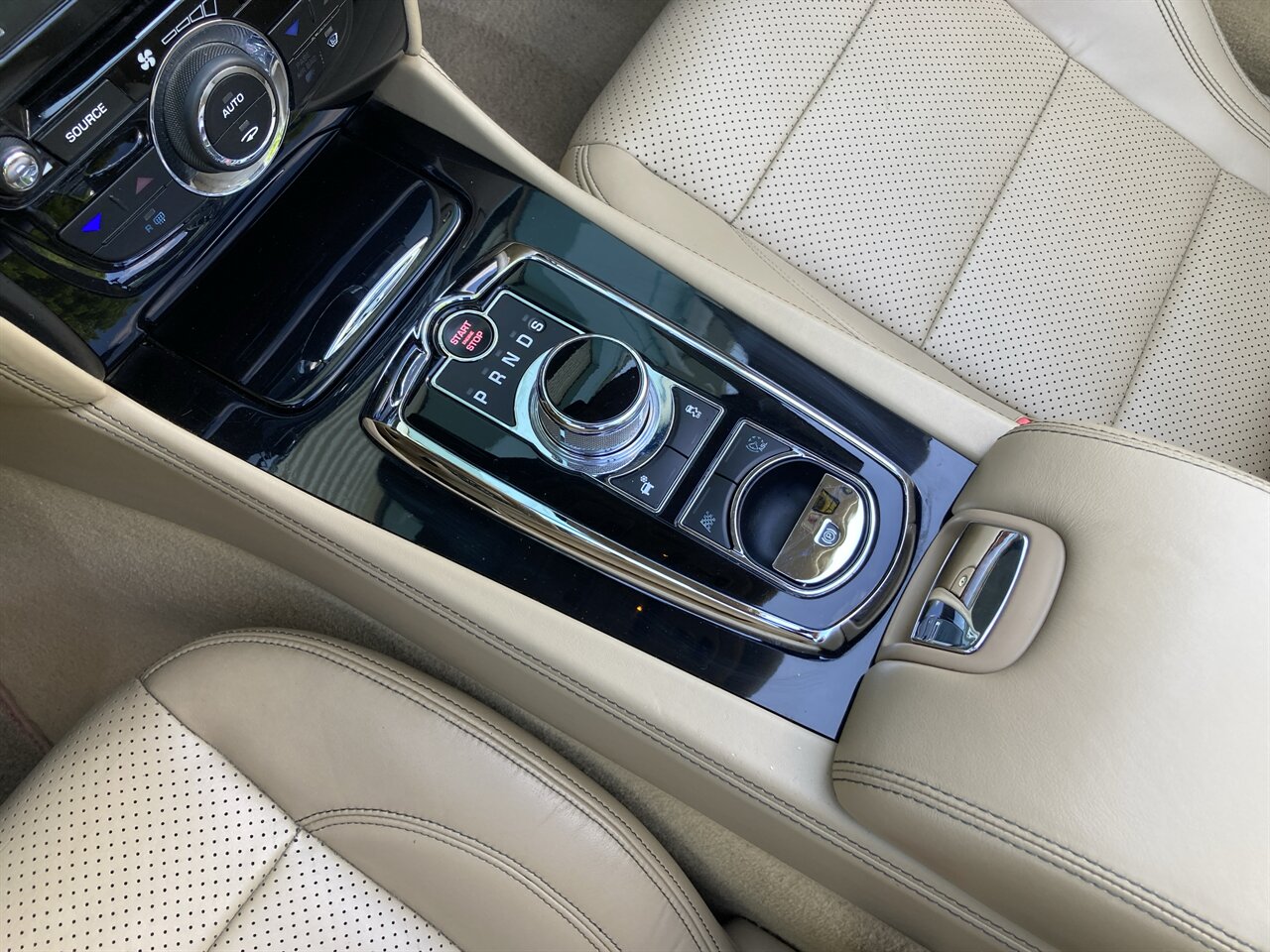 2014 Jaguar XK   - Photo 26 - Stuart, FL 34997