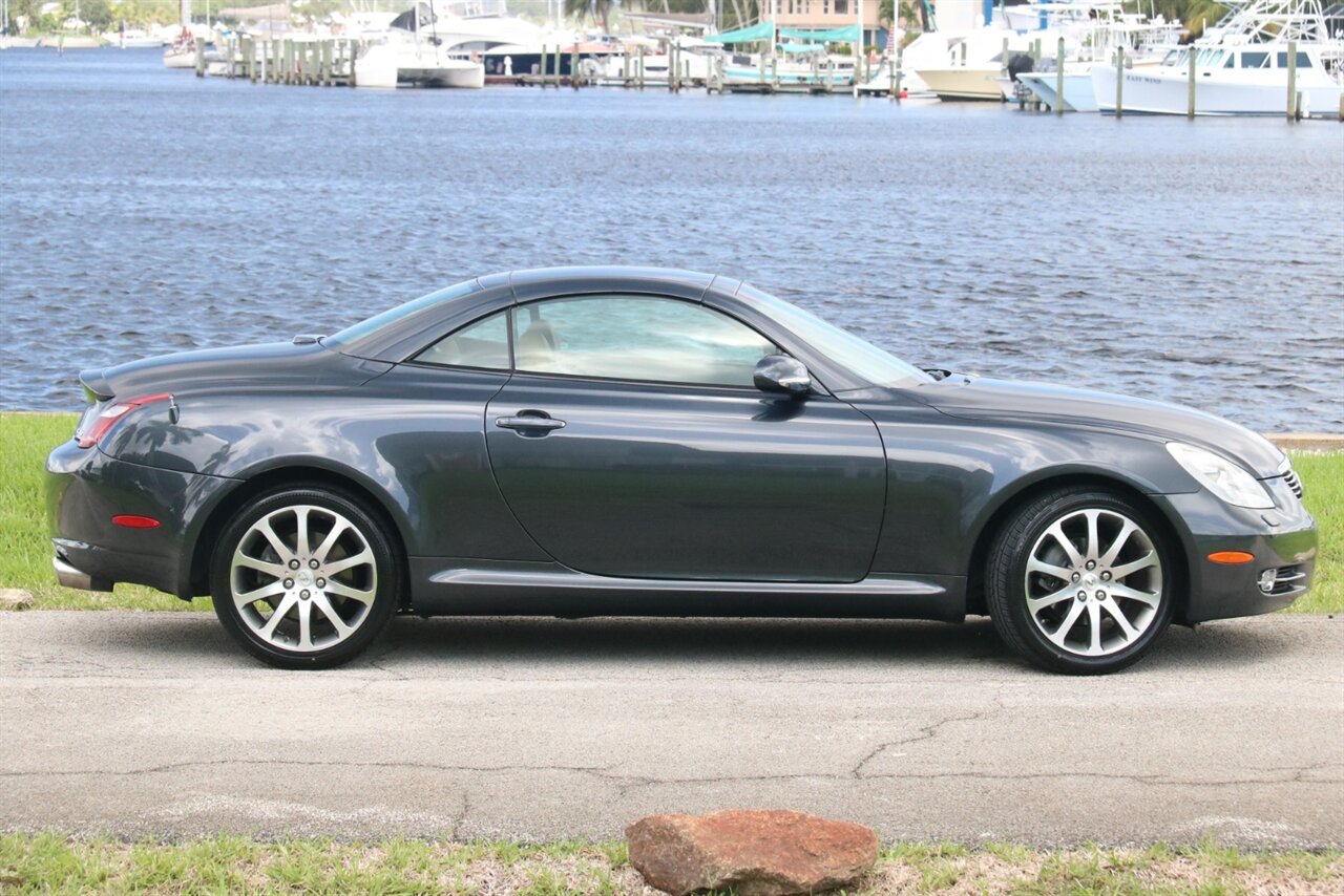 2007 Lexus SC 430   - Photo 9 - Stuart, FL 34997