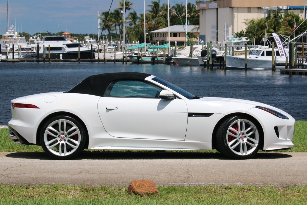 2016 Jaguar F-TYPE R   - Photo 6 - Stuart, FL 34997