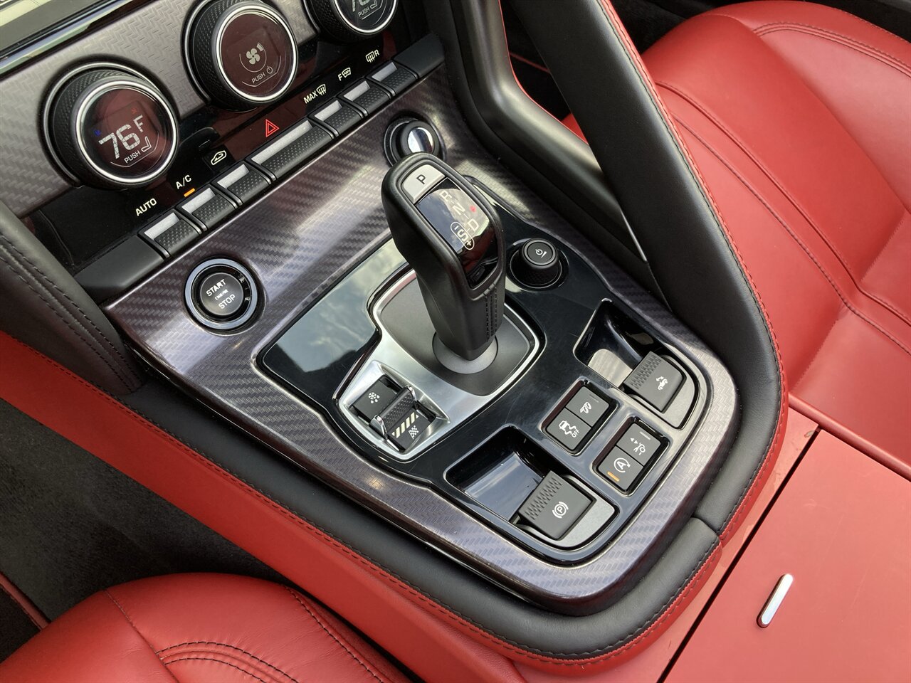 2016 Jaguar F-TYPE R - Photo 26 - Stuart, FL 34997