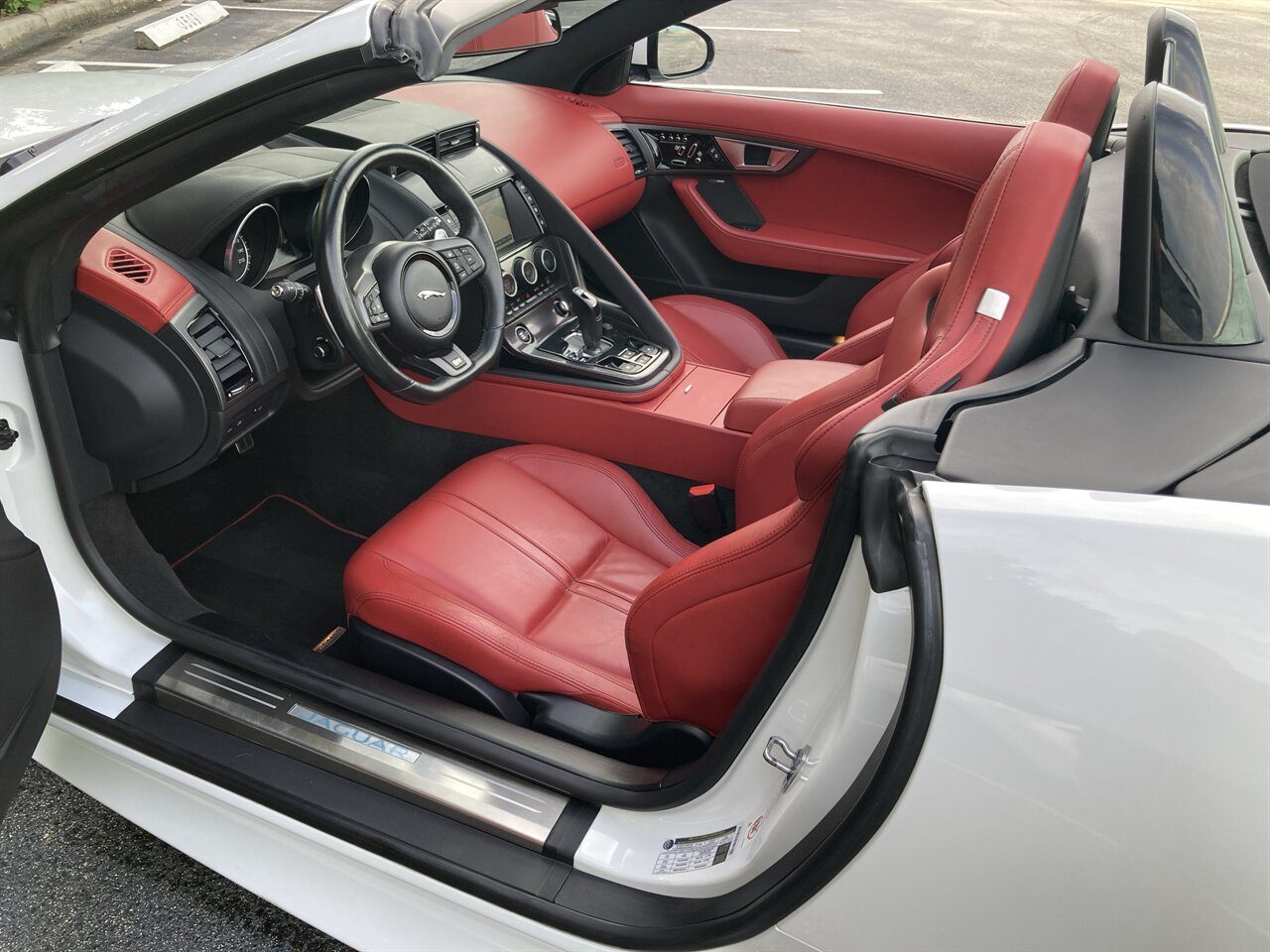 2016 Jaguar F-TYPE R - Photo 14 - Stuart, FL 34997