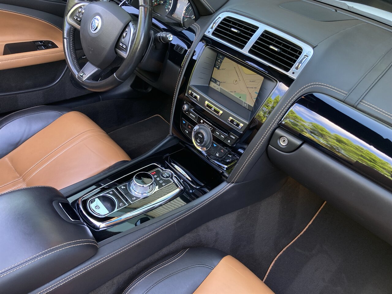 2014 Jaguar XK XKR   - Photo 26 - Stuart, FL 34997
