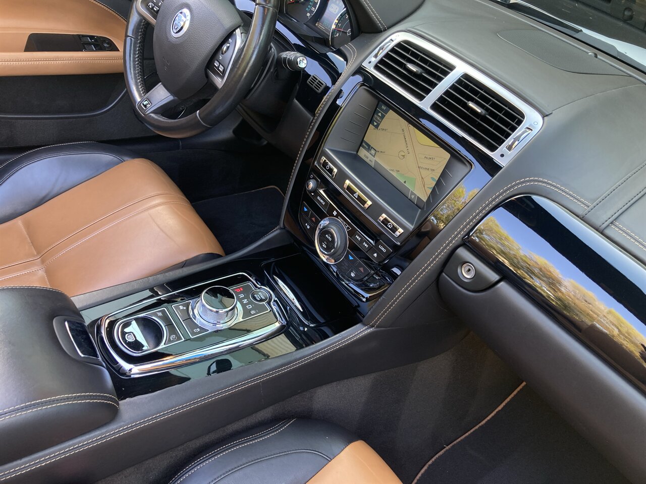 2014 Jaguar XK XKR - Photo 26 - Stuart, FL 34997