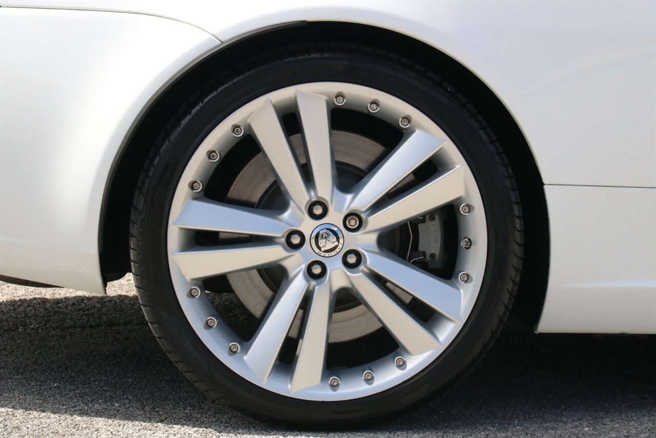 2014 Jaguar XK XKR   - Photo 15 - Stuart, FL 34997