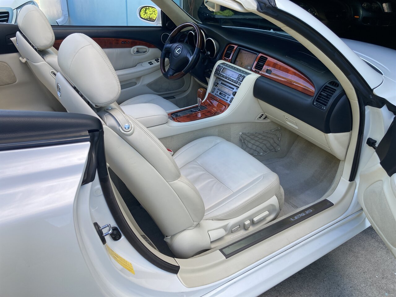 2007 Lexus SC 430   - Photo 17 - Stuart, FL 34997