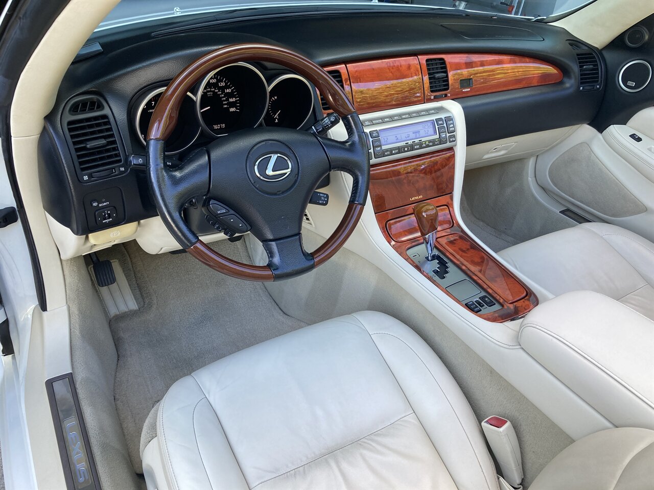 2007 Lexus SC 430   - Photo 18 - Stuart, FL 34997