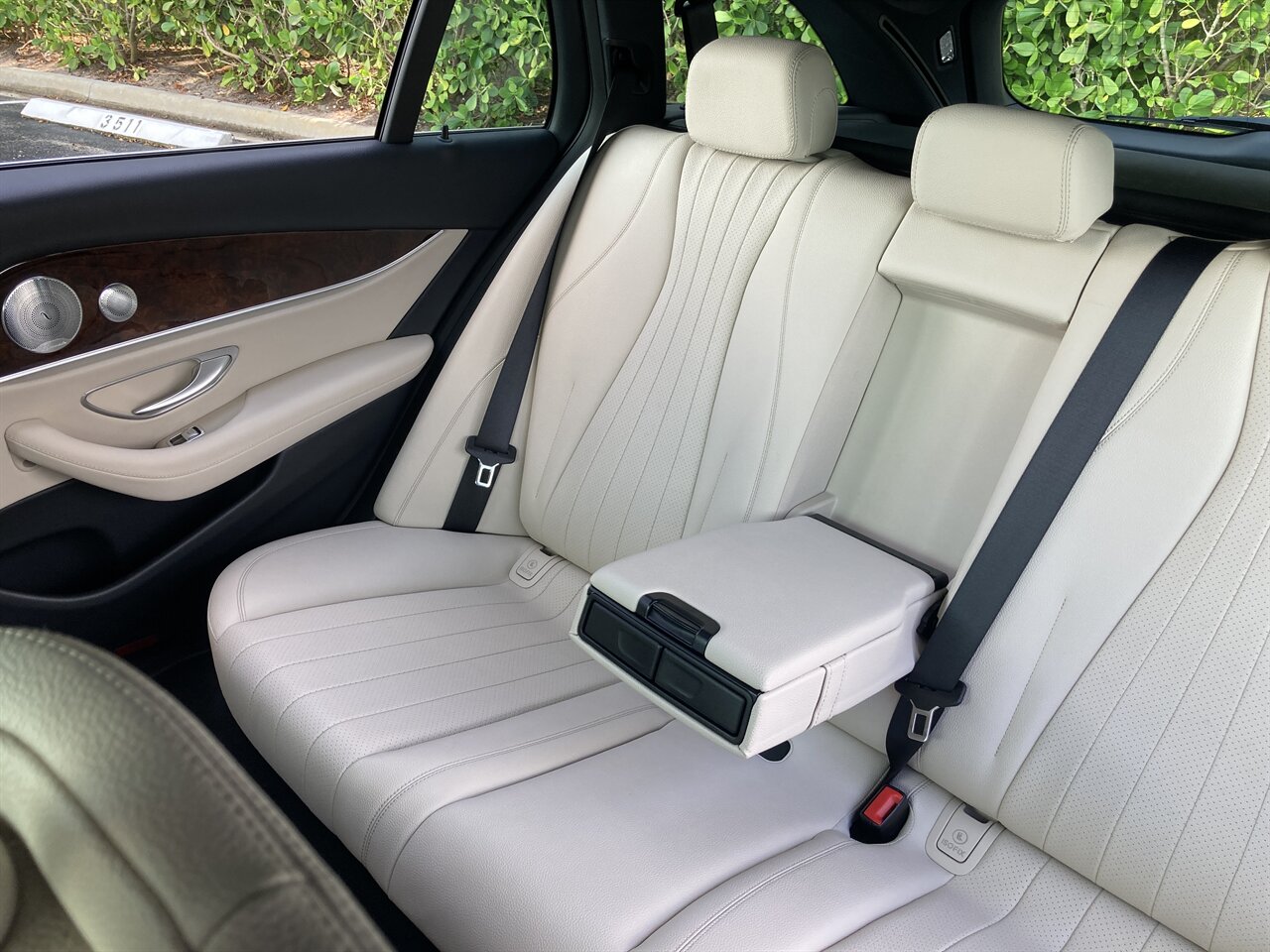 2019 Mercedes-Benz E 450 4MATIC - Photo 17 - Stuart, FL 34997