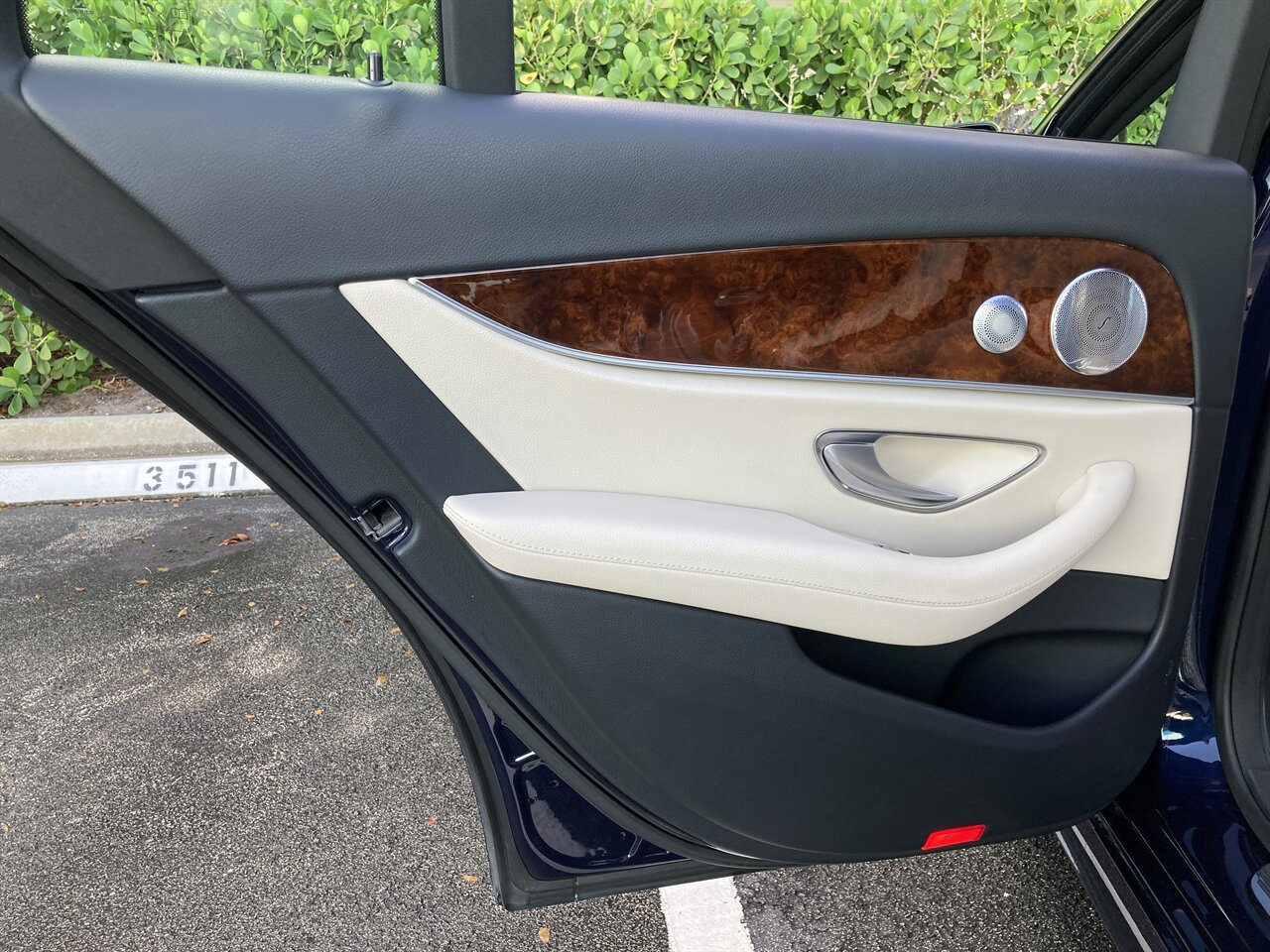 2019 Mercedes-Benz E 450 4MATIC - Photo 37 - Stuart, FL 34997
