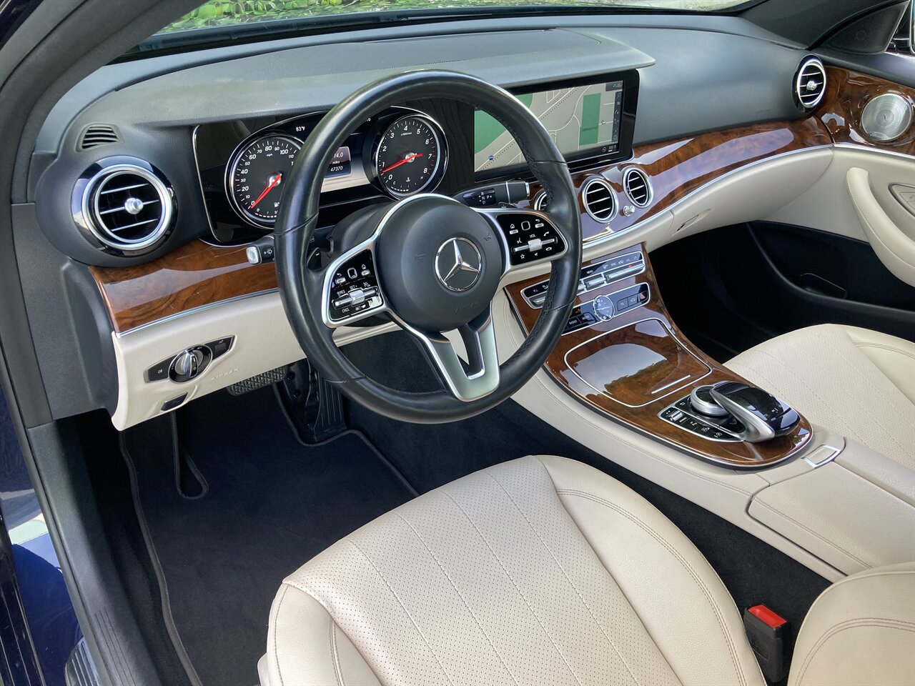 2019 Mercedes-Benz E 450 4MATIC - Photo 22 - Stuart, FL 34997