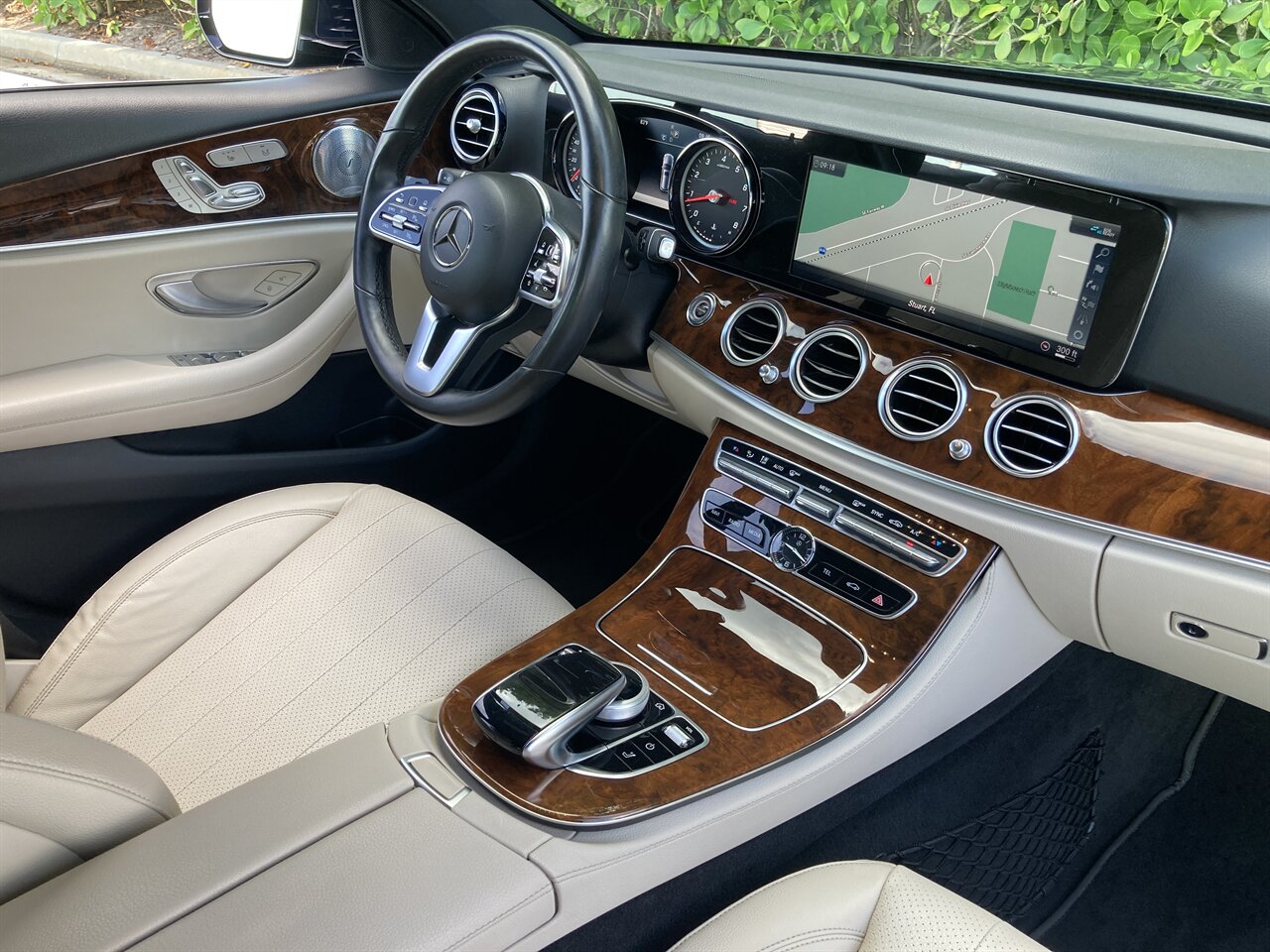2019 Mercedes-Benz E 450 4MATIC - Photo 2 - Stuart, FL 34997