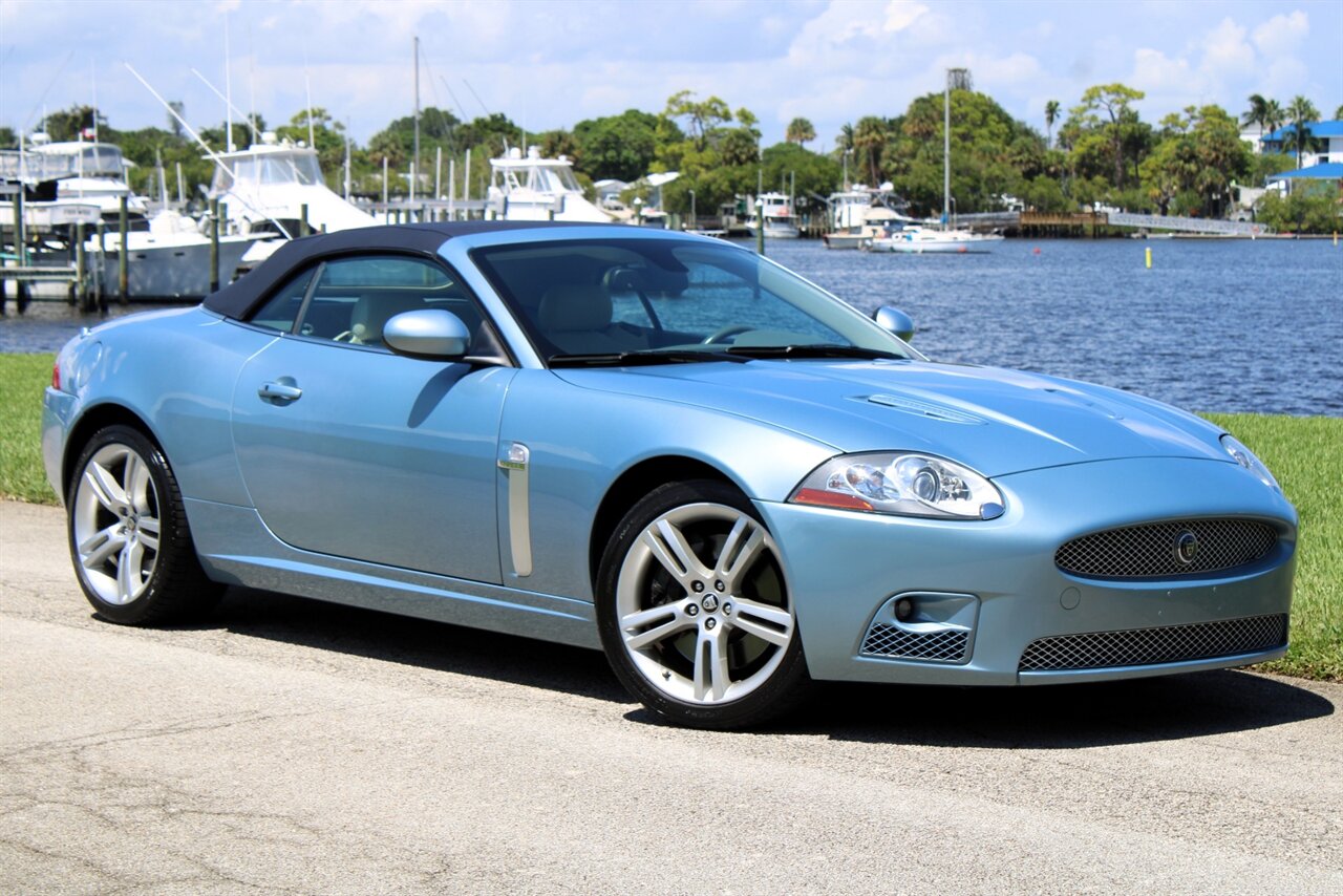 2007 Jaguar XKR   - Photo 4 - Stuart, FL 34997