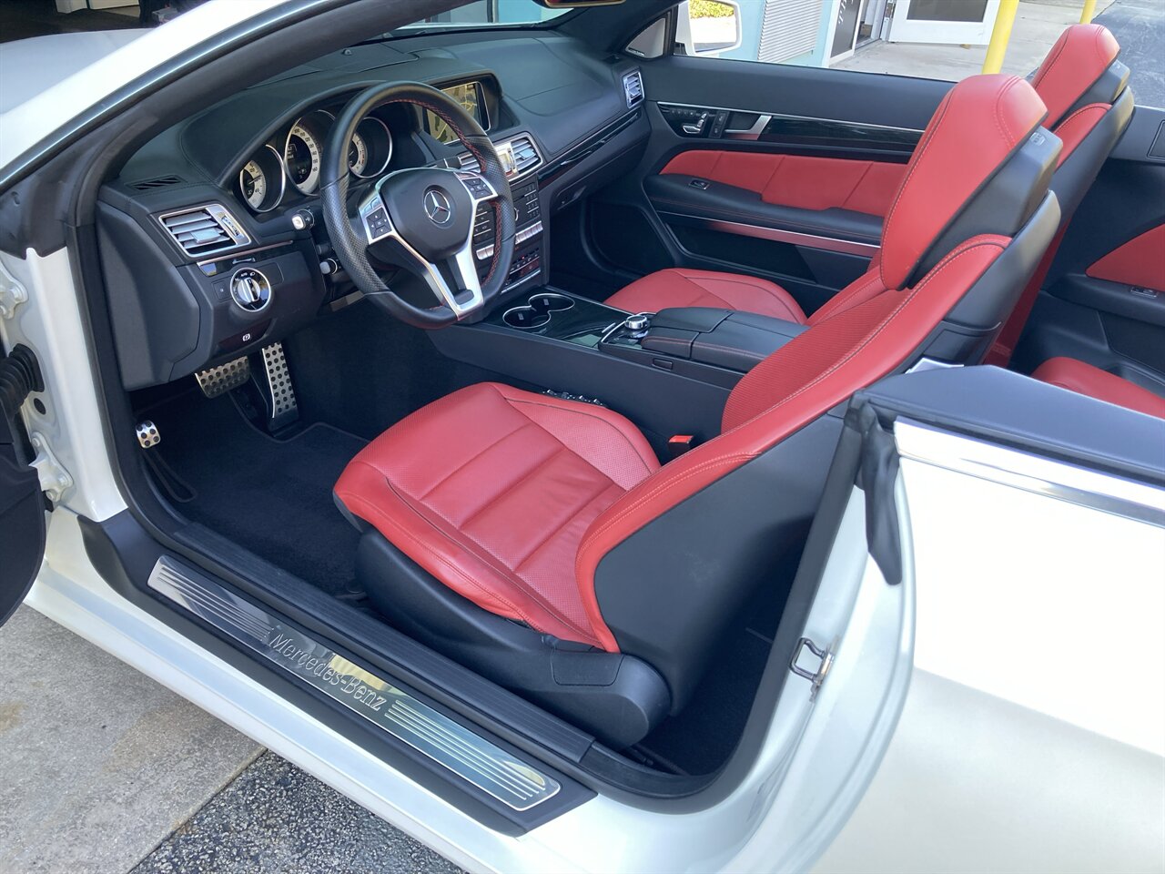 2017 Mercedes-Benz E 550   - Photo 14 - Stuart, FL 34997