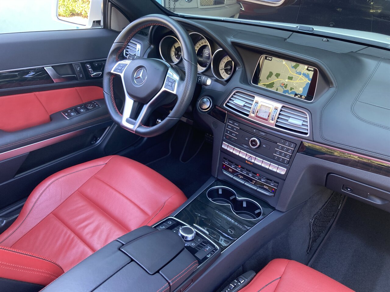 2017 Mercedes-Benz E 550   - Photo 2 - Stuart, FL 34997