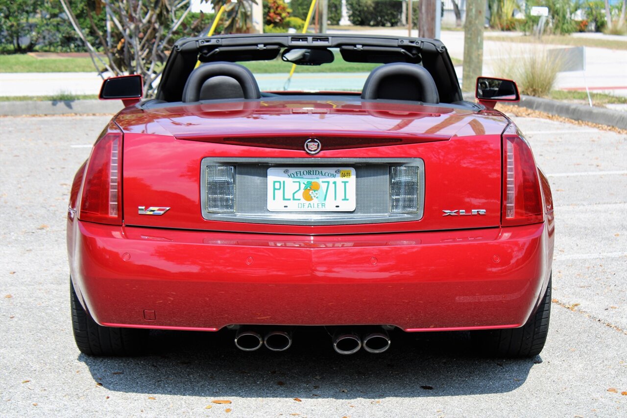 2008 Cadillac XLR-V   - Photo 9 - Stuart, FL 34997