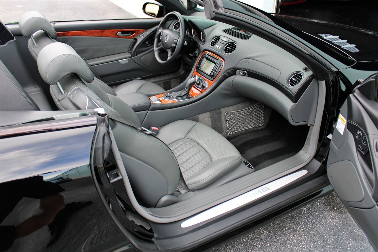 2004 Mercedes-Benz SL 55 AMG   - Photo 17 - Stuart, FL 34997