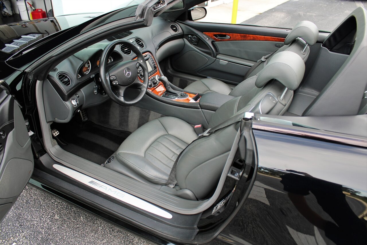 2004 Mercedes-Benz SL 55 AMG   - Photo 14 - Stuart, FL 34997