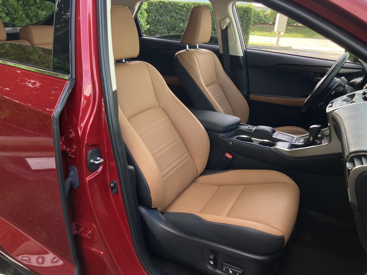 2021 Lexus NX 300   - Photo 20 - Stuart, FL 34997