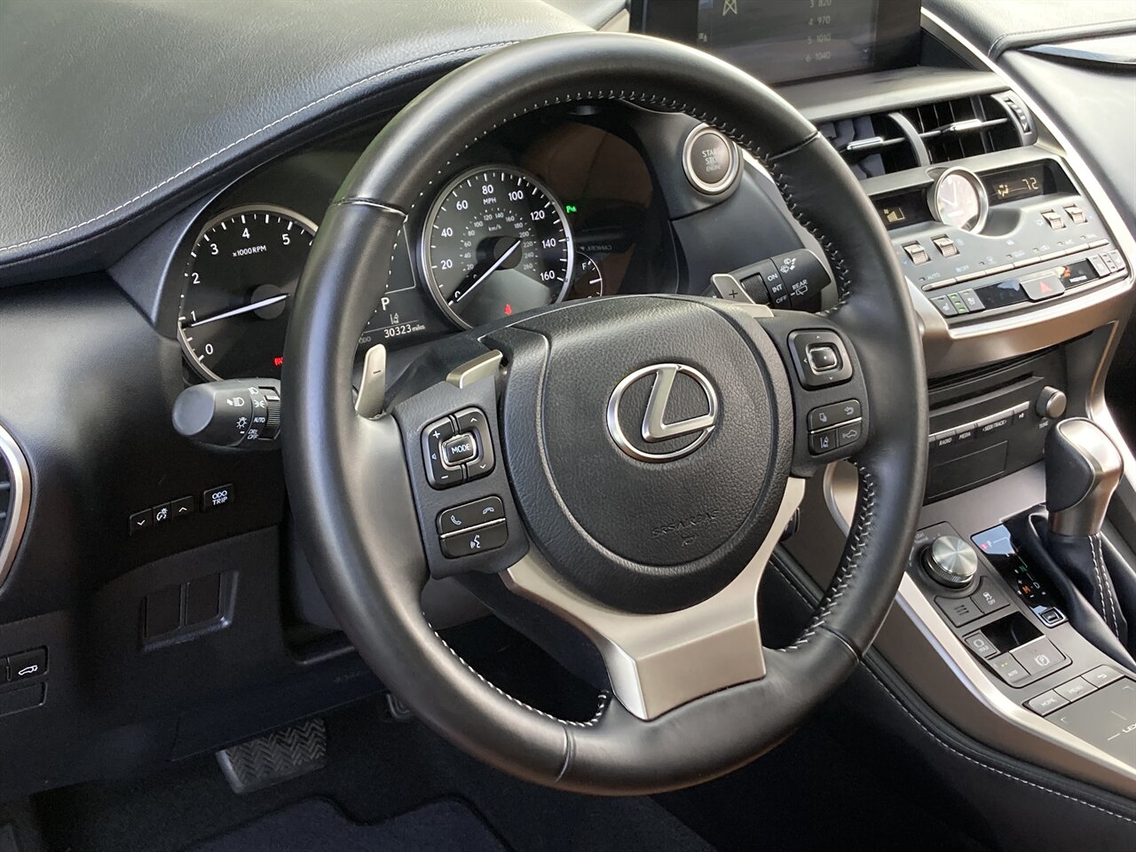 2021 Lexus NX 300   - Photo 24 - Stuart, FL 34997