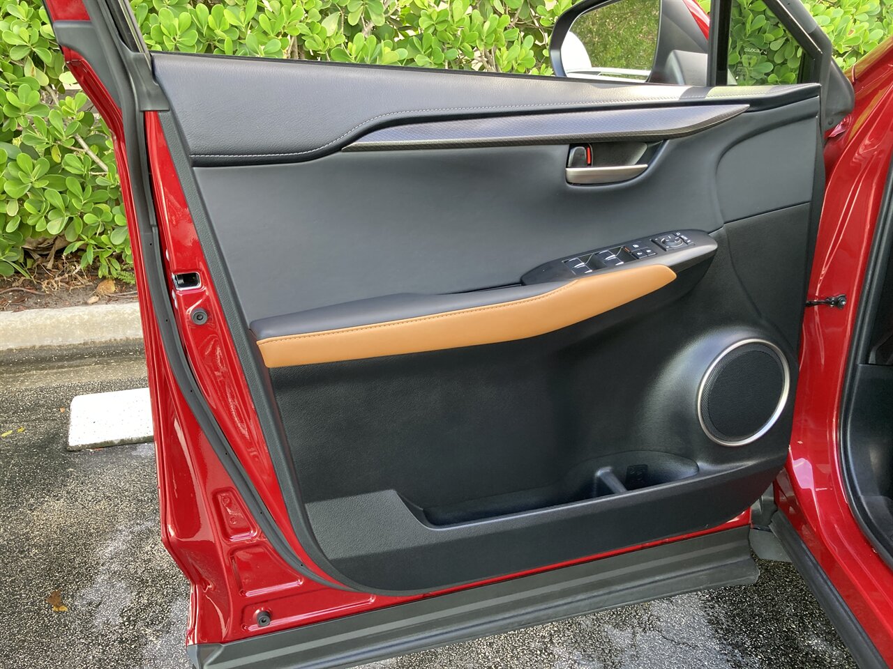 2021 Lexus NX 300   - Photo 34 - Stuart, FL 34997