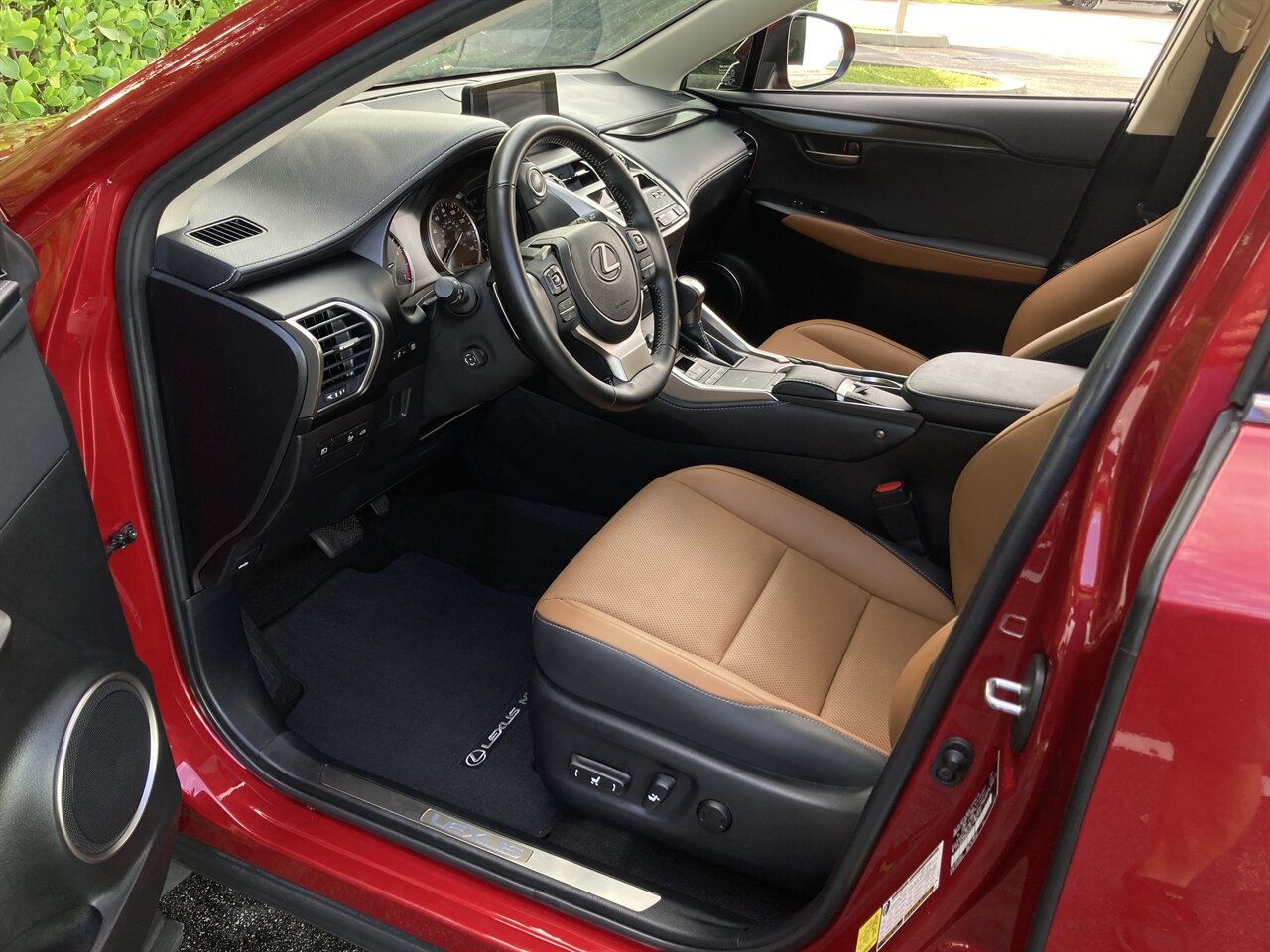 2021 Lexus NX 300   - Photo 14 - Stuart, FL 34997