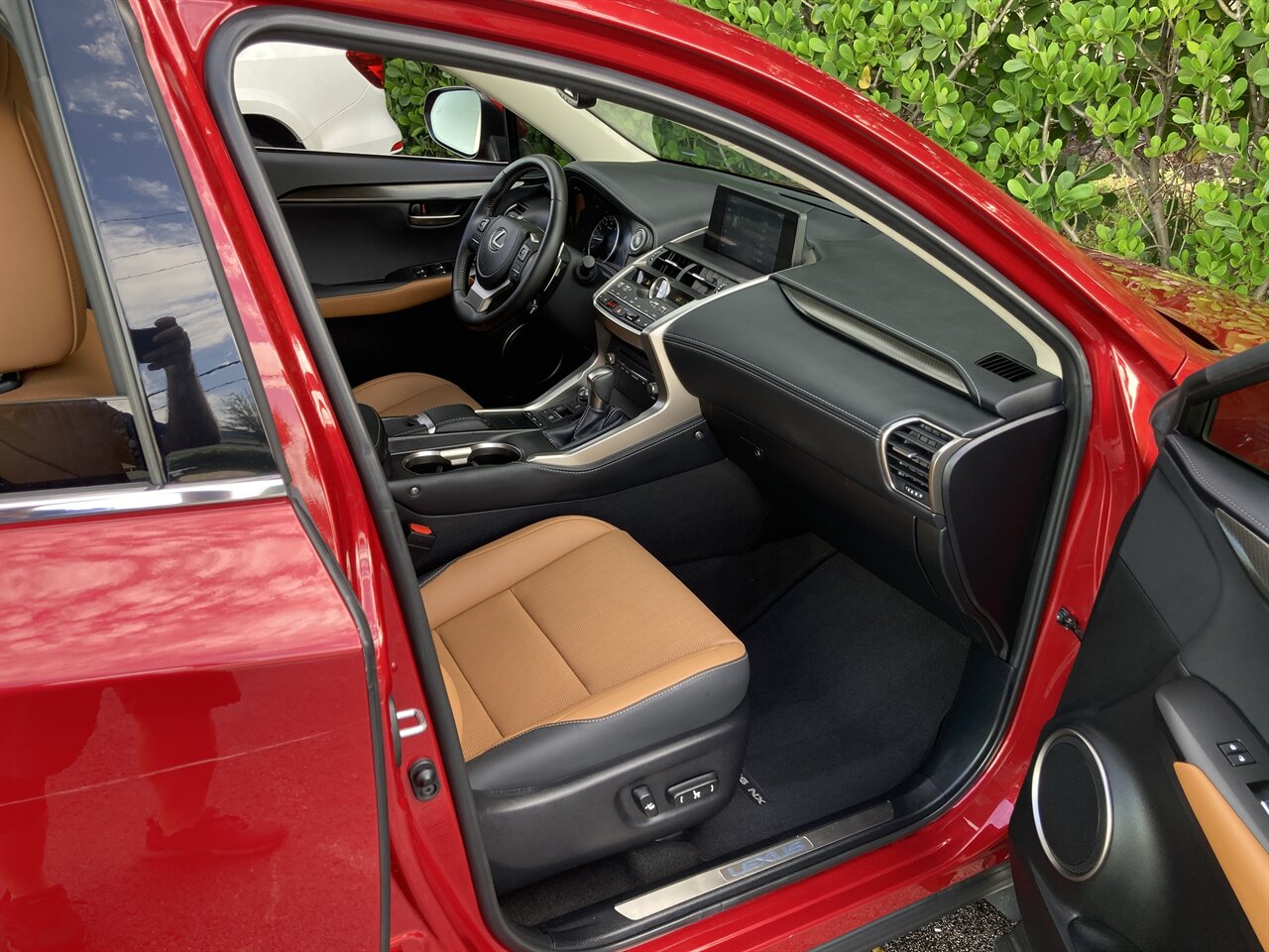 2021 Lexus NX 300   - Photo 21 - Stuart, FL 34997