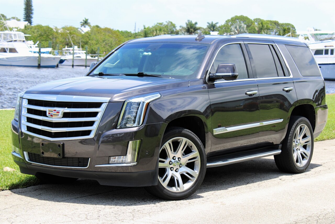 2018 Cadillac Escalade Luxury   - Photo 1 - Stuart, FL 34997