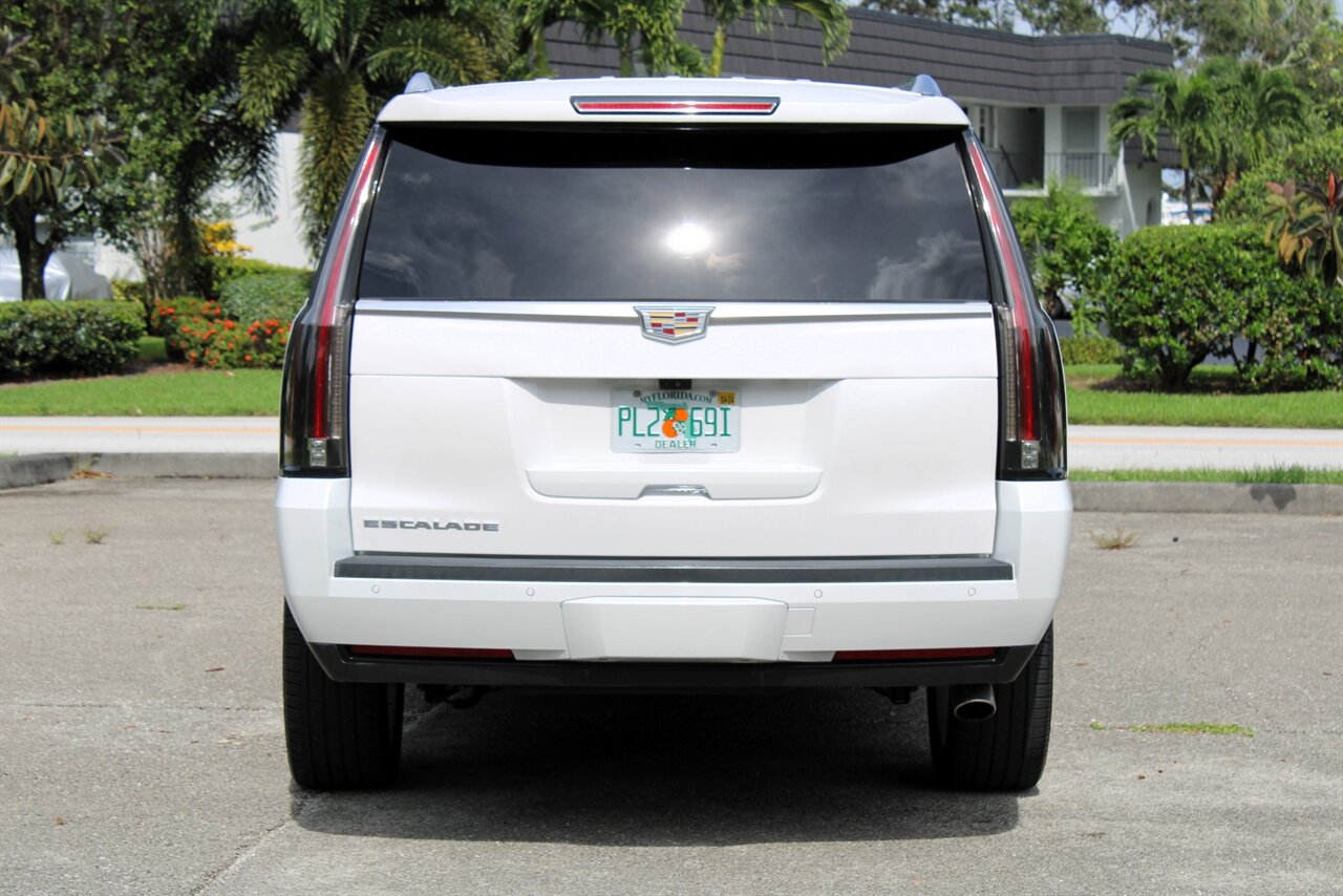 2019 Cadillac Escalade ESV Luxury   - Photo 9 - Stuart, FL 34997