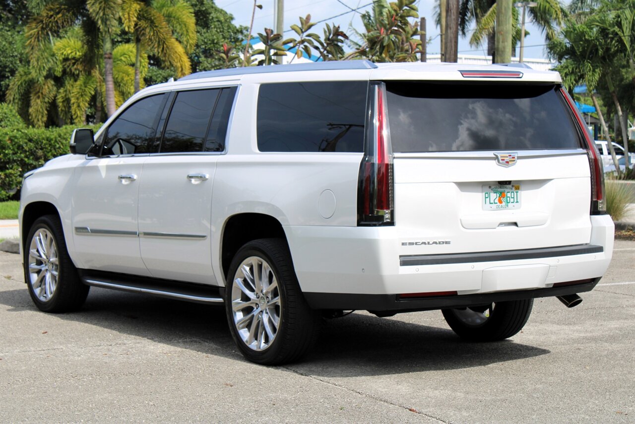 2019 Cadillac Escalade ESV Luxury   - Photo 12 - Stuart, FL 34997