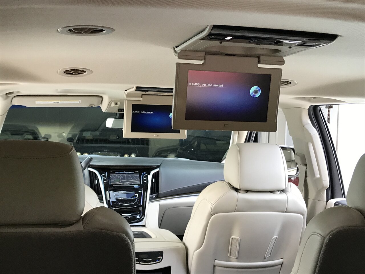 2019 Cadillac Escalade ESV Luxury   - Photo 30 - Stuart, FL 34997