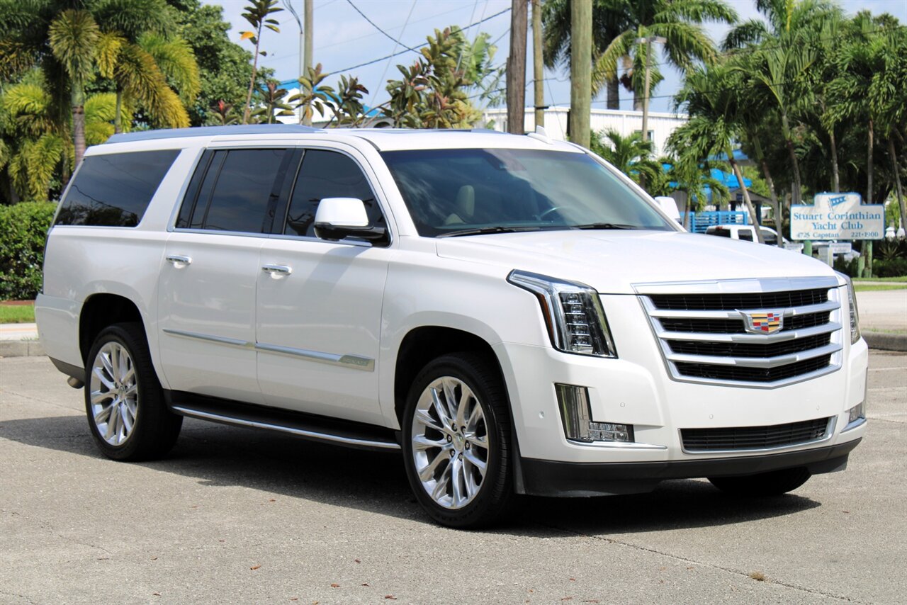 2019 Cadillac Escalade ESV Luxury   - Photo 10 - Stuart, FL 34997