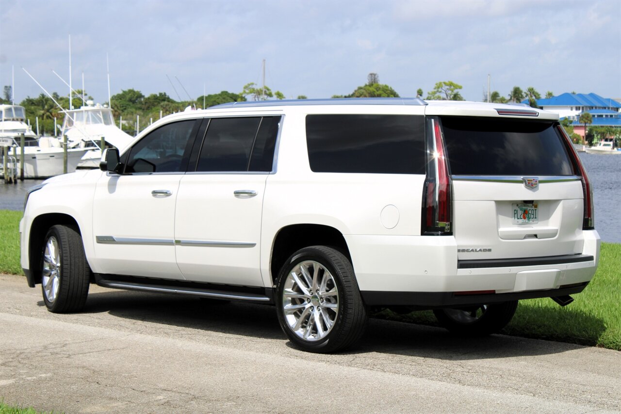 2019 Cadillac Escalade ESV Luxury   - Photo 5 - Stuart, FL 34997