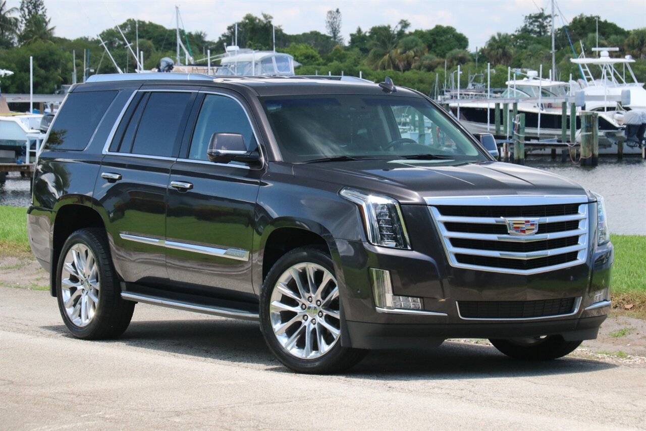 2018 Cadillac Escalade Luxury - Photo 4 - Stuart, FL 34997