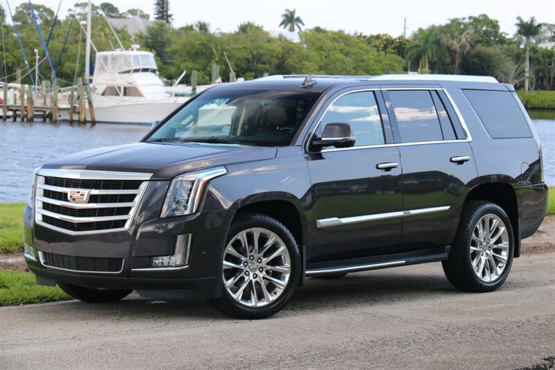 2018 Cadillac Escalade Luxury  