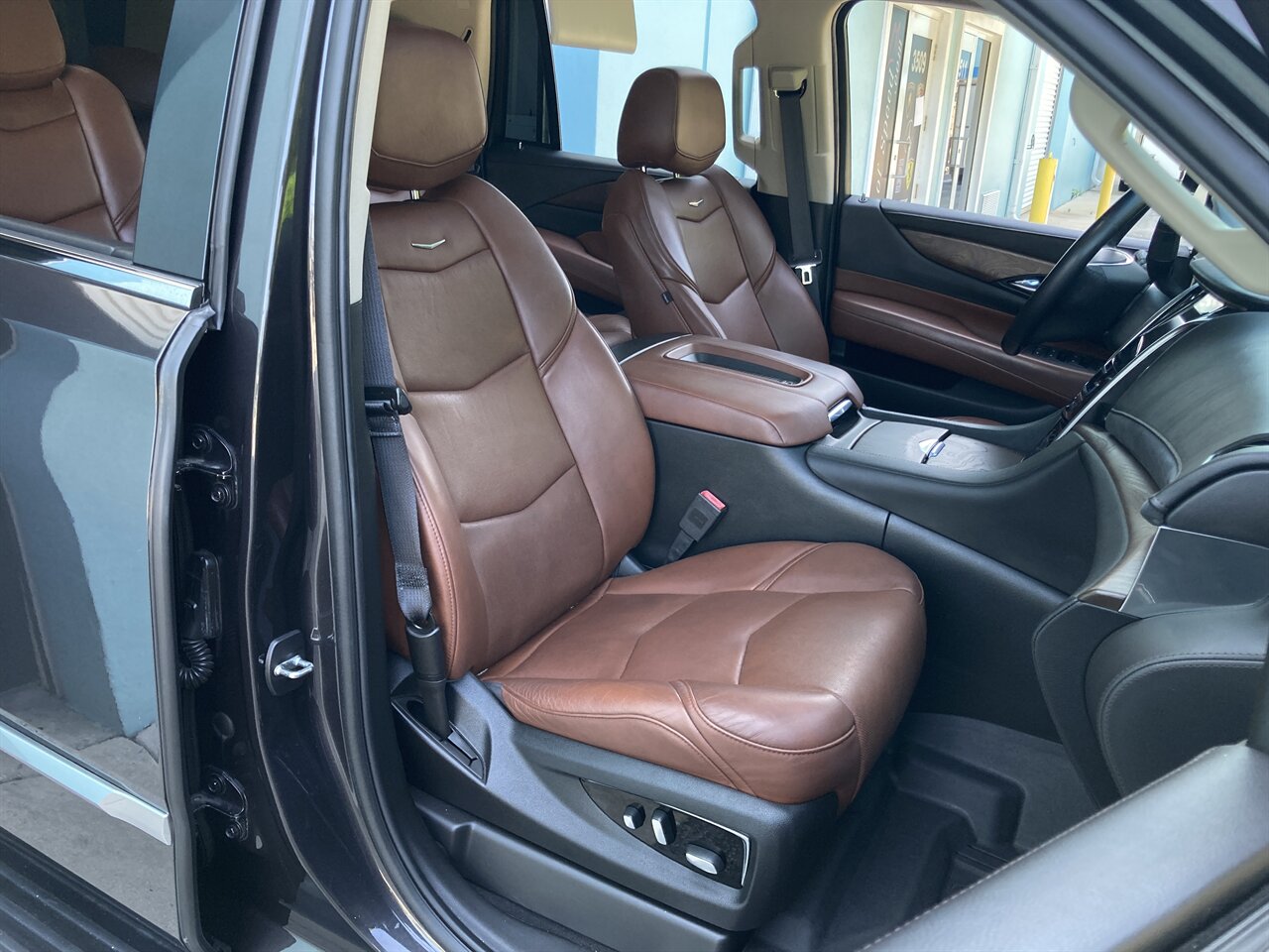 2018 Cadillac Escalade Luxury - Photo 22 - Stuart, FL 34997