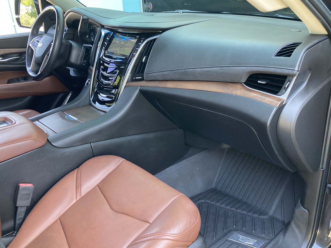 2018 Cadillac Escalade Luxury - Photo 25 - Stuart, FL 34997