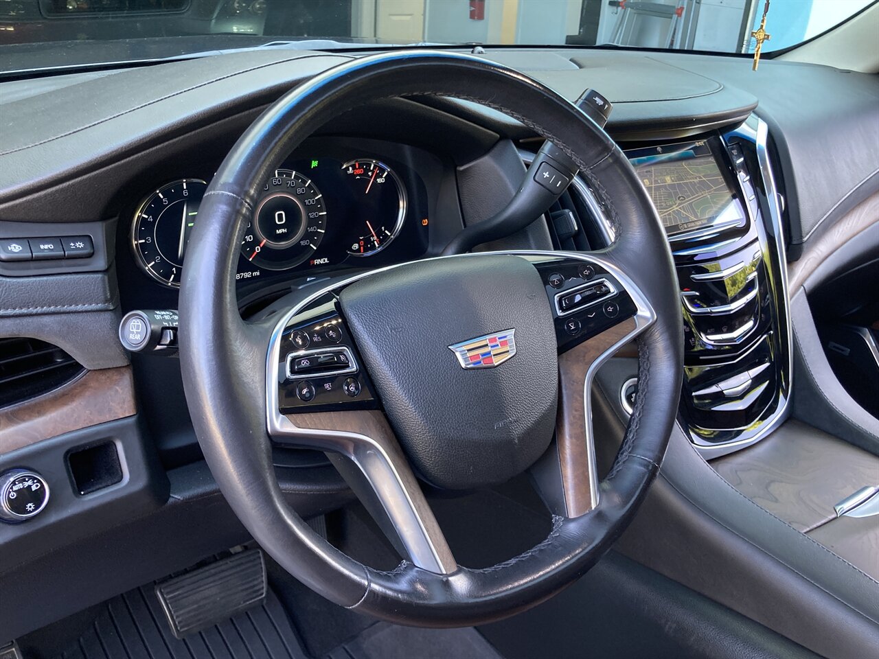2018 Cadillac Escalade Luxury - Photo 26 - Stuart, FL 34997