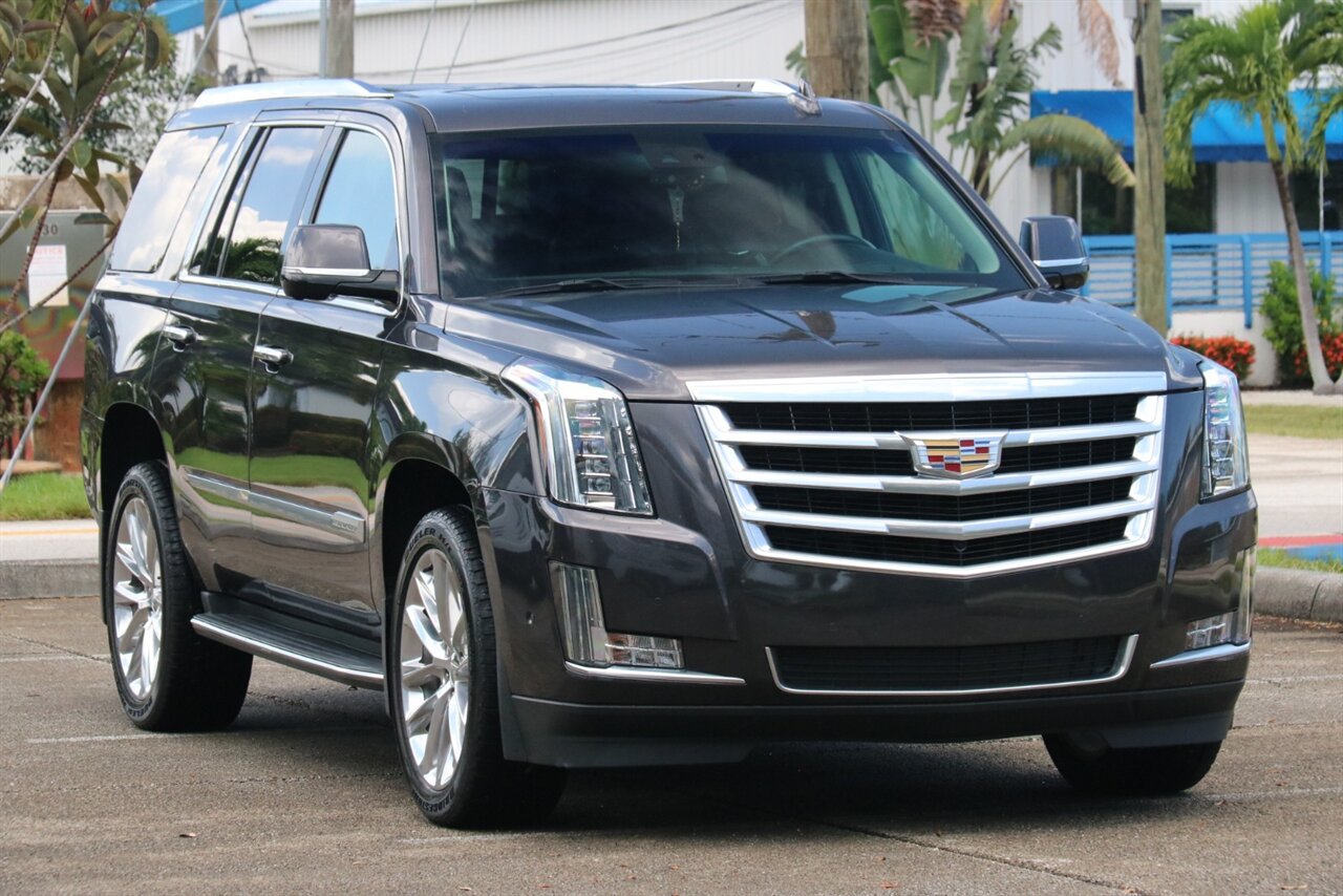 2018 Cadillac Escalade Luxury - Photo 10 - Stuart, FL 34997