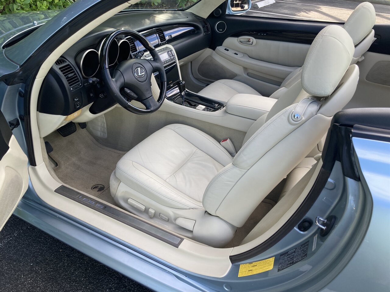 2004 Lexus SC 430 - Photo 14 - Stuart, FL 34997