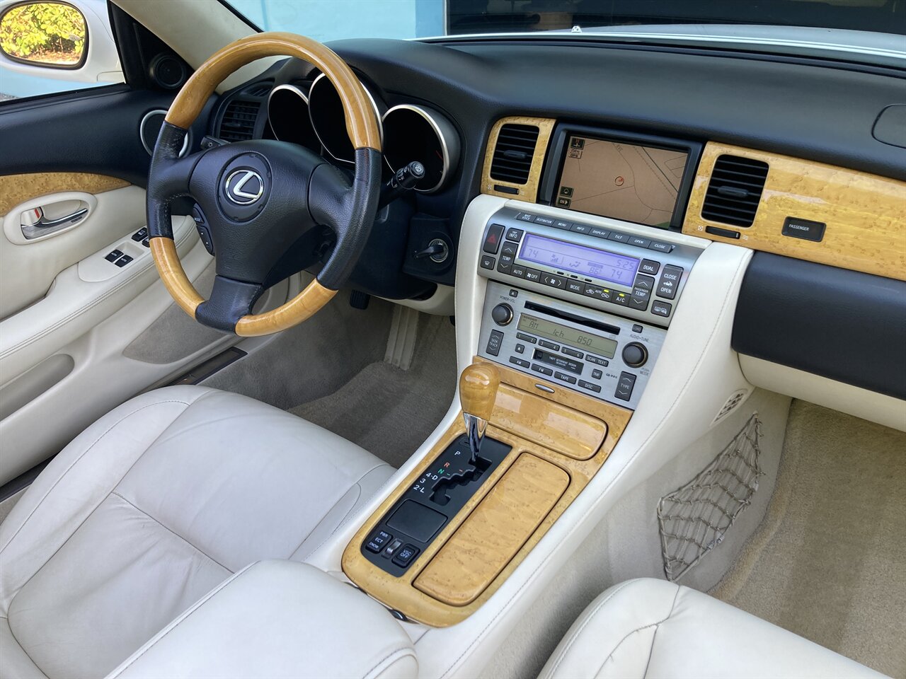 2005 Lexus SC 430   - Photo 2 - Stuart, FL 34997