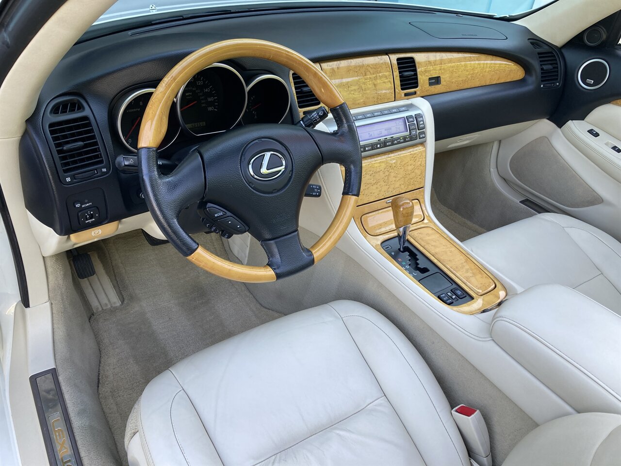 2005 Lexus SC 430   - Photo 18 - Stuart, FL 34997