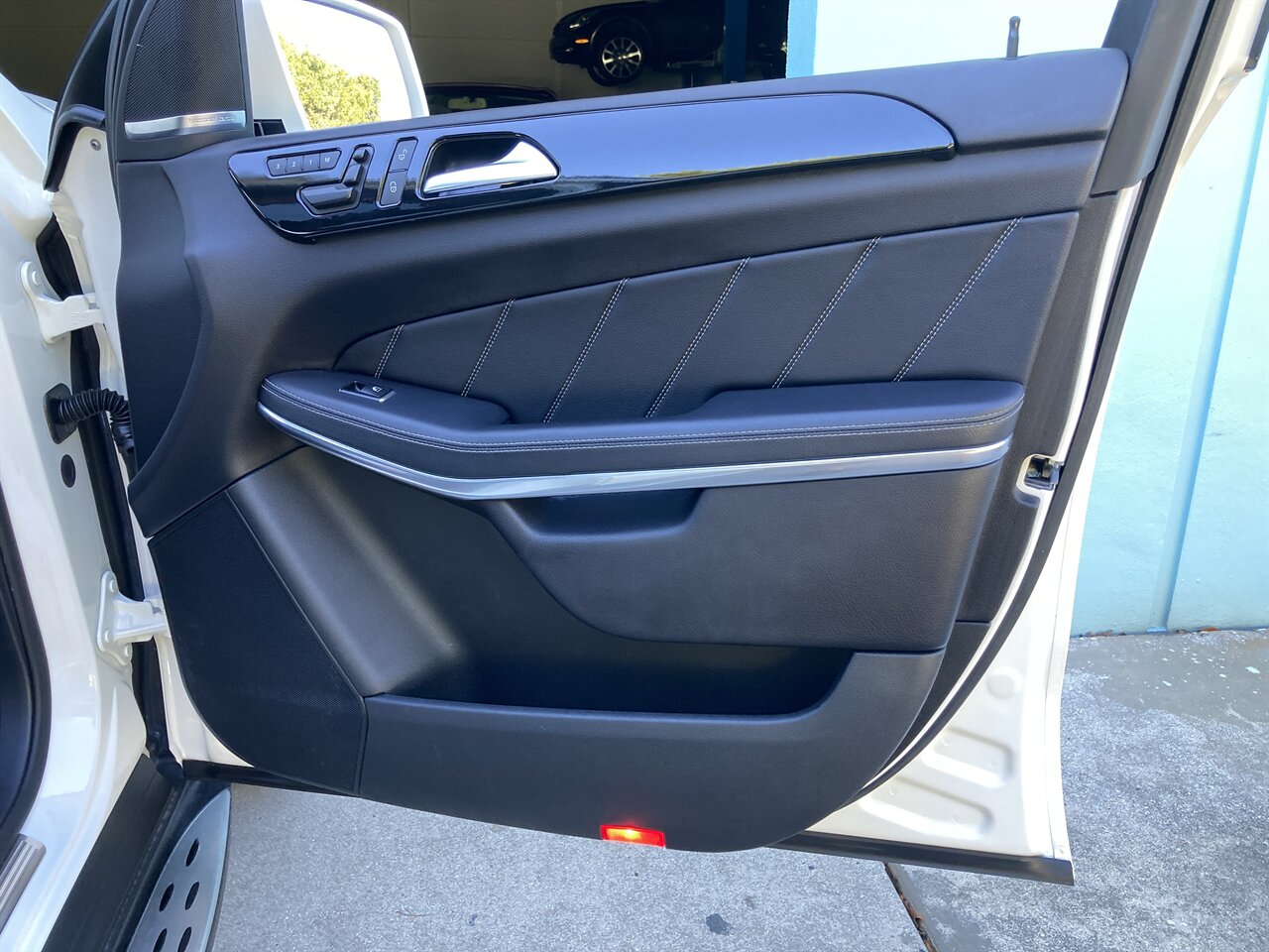 2014 Mercedes-Benz GL 550 4MATIC - Photo 40 - Stuart, FL 34997
