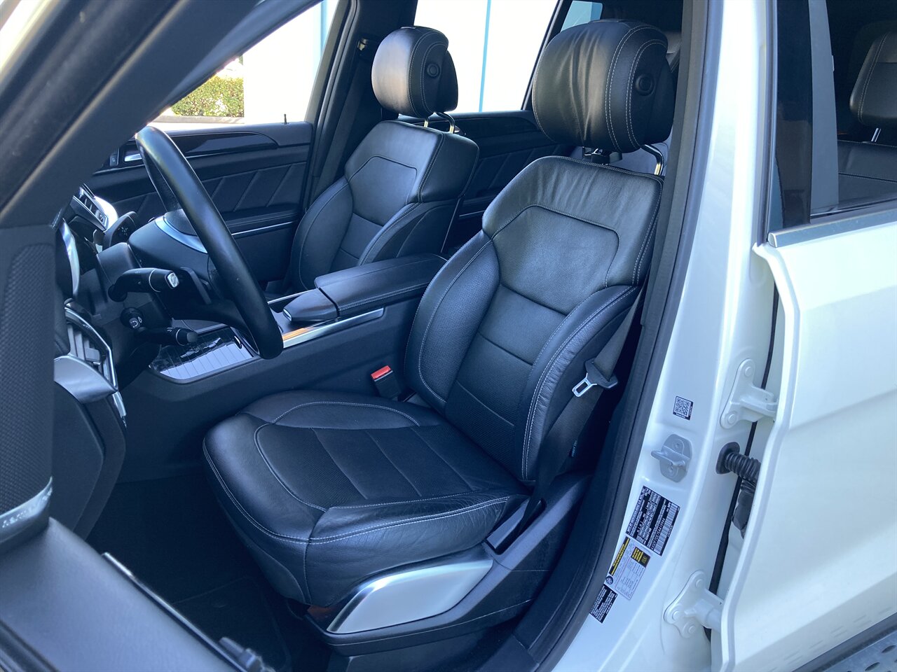 2014 Mercedes-Benz GL 550 4MATIC - Photo 15 - Stuart, FL 34997