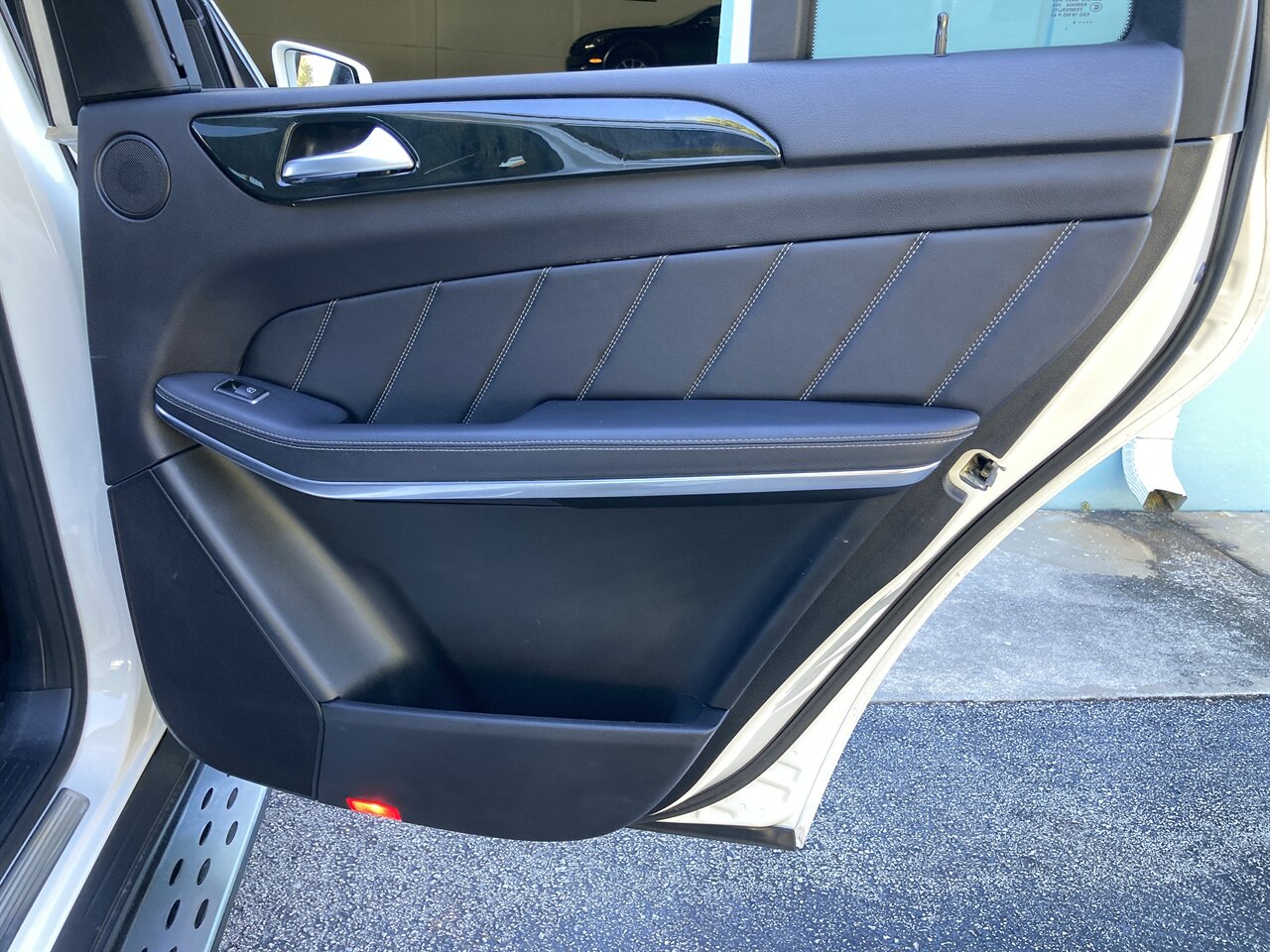 2014 Mercedes-Benz GL 550 4MATIC - Photo 42 - Stuart, FL 34997