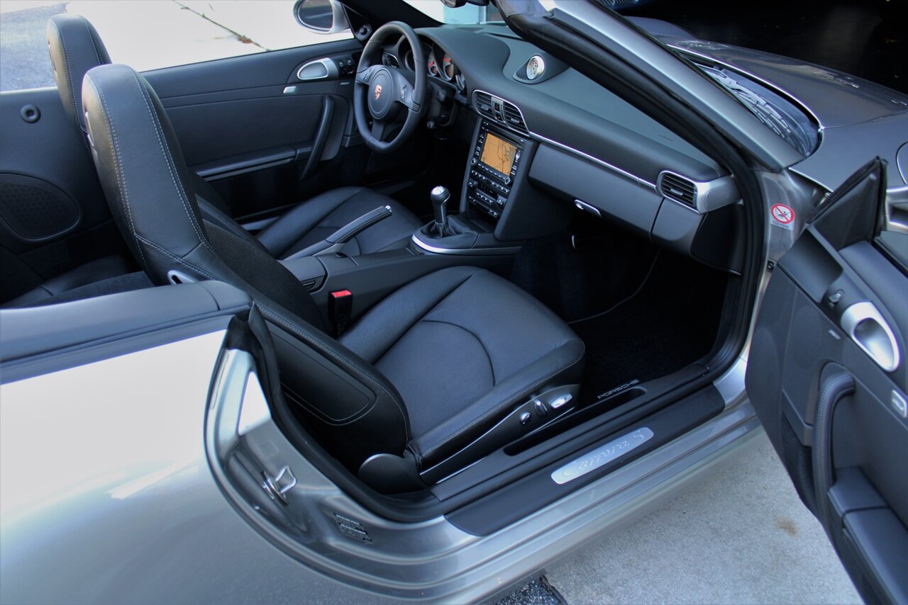 2012 Porsche 911 Carrera S 6 Speed Manual Transmission   - Photo 24 - Stuart, FL 34997